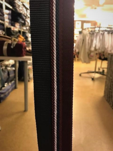 Anna Scarpati Urugano Dekkenhenger