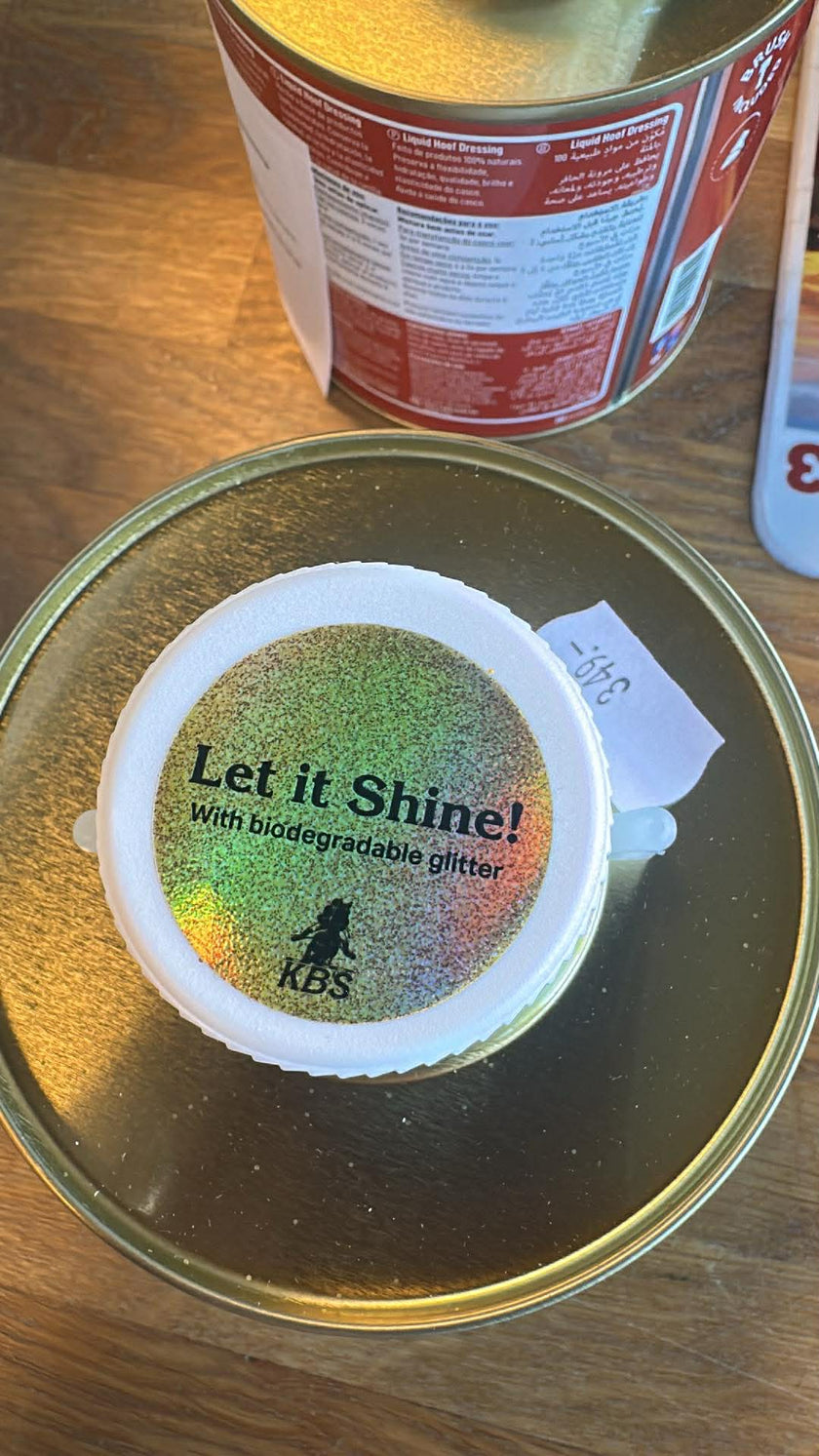 Kevin Bacon Liquid hoof dressing m/gull glitter